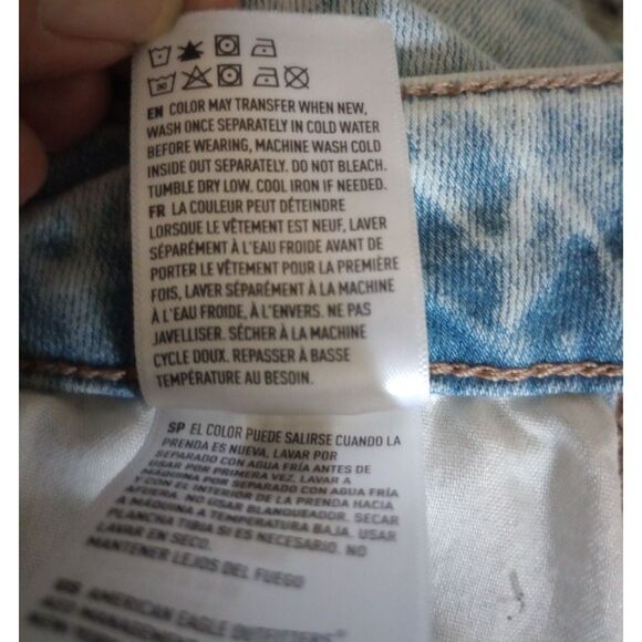 American Eagle Women's Size 2 Destroyed Blue Jean - Picture 8 of 9